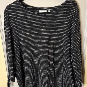 Habitat L Women's Black and White Striped Long Sleeve Top